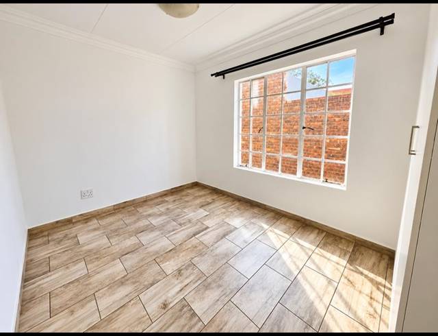 3 BEDROOM PROPERTY TO RENT IN GLEN MARAIS